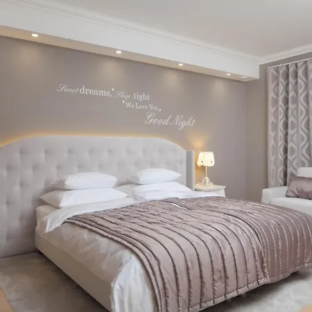 Nox Hotel 4*