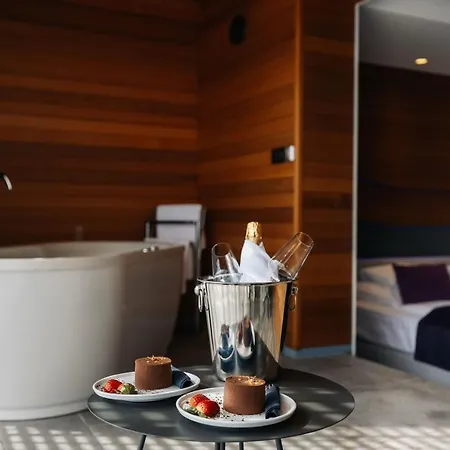 Nox Hotel